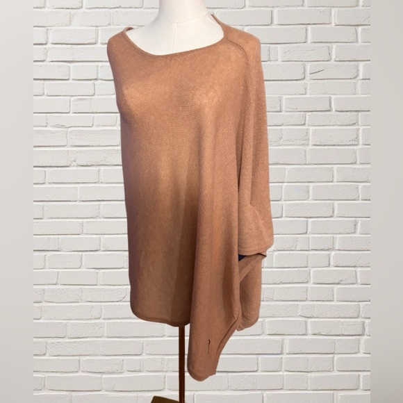 Peter Millar 100% Cashmere Poncho Wrap Texas A&M Logo Camel Tan NWT Luxury Soft - Picture 1 of 9